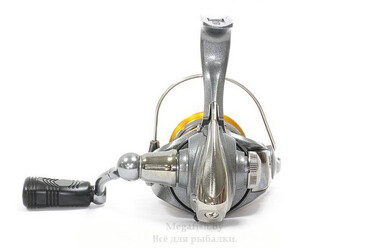 Катушка безынерционная Daiwa Crossfire 2500 17 4