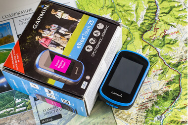 Портатив​ный GPS-навигатор Garmin eTrex Touch 25 6