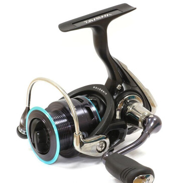 Катушка Daiwa  Катушка Revros E 2000A